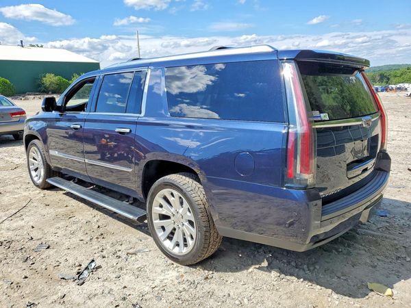2017 CADILLAC ESCALADE ESV Platinum