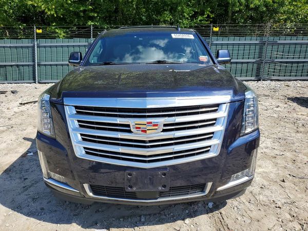 2017 CADILLAC ESCALADE ESV Platinum