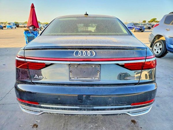 2019 AUDI A8