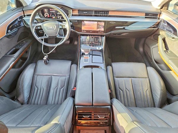 2019 AUDI A8