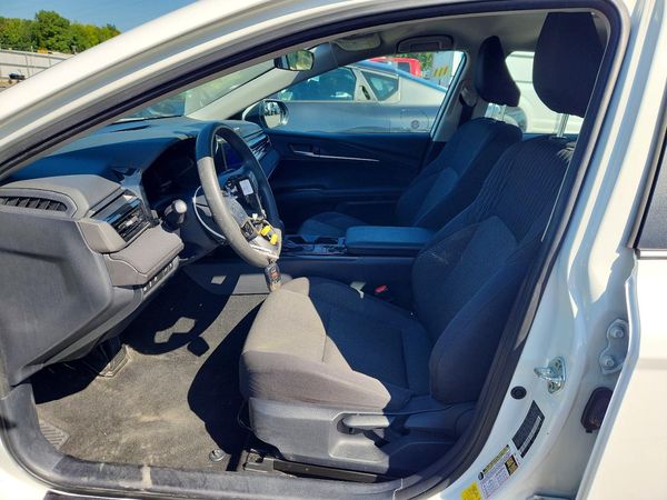 2025 TOYOTA CAMRY — DENT