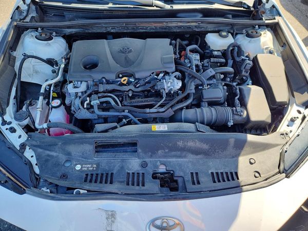 2025 TOYOTA CAMRY — Engine bay