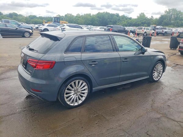 2017 AUDI A3 e-tron Premium