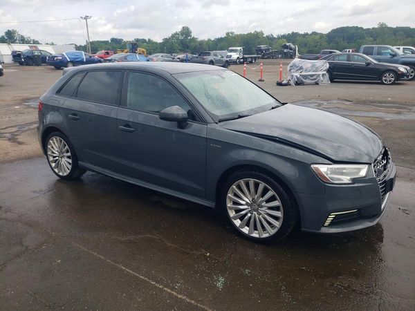 2017 AUDI A3 e-tron Premium