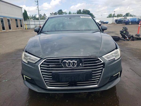 2017 AUDI A3 e-tron Premium