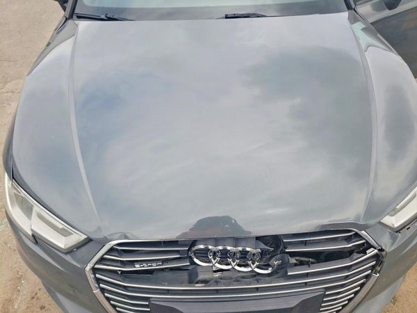 2017 AUDI A3 e-tron Premium