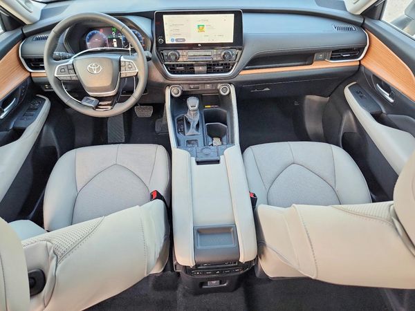 2026 TOYOTA GRAND HIGHLANDER