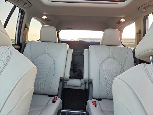 2026 TOYOTA GRAND HIGHLANDER