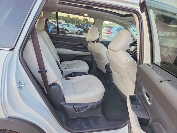 2026 TOYOTA GRAND HIGHLANDER