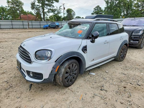 2018 MINI COOPER
