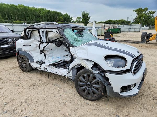 2018 MINI COOPER