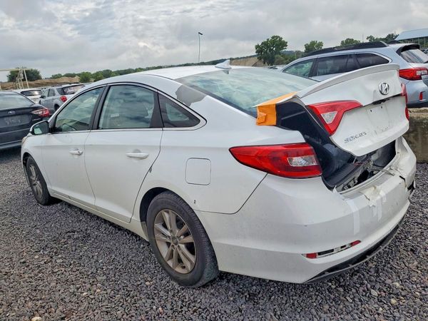 2017 HYUNDAI SONATA SE, Eco