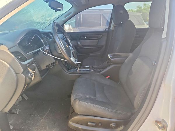 2017 CHEVROLET TRAVERSE 1LT — DENT