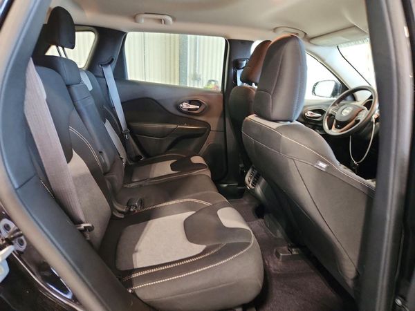2016 JEEP CHEROKEE SPORT 4X4