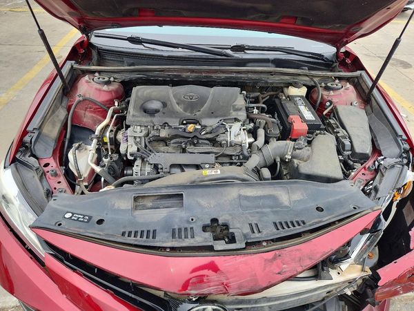2018 TOYOTA CAMRY L/LE/SE/XLE — Engine bay