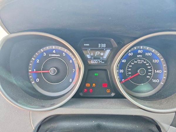 2014 HYUNDAI ELANTRA