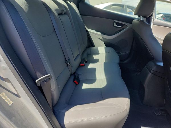 2014 HYUNDAI ELANTRA