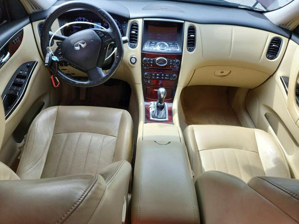 2016 INFINITI QX50