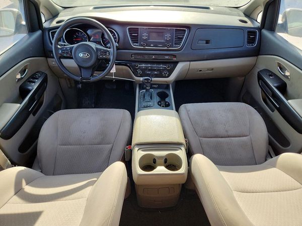 2016 KIA SEDONA LX - Middle-low