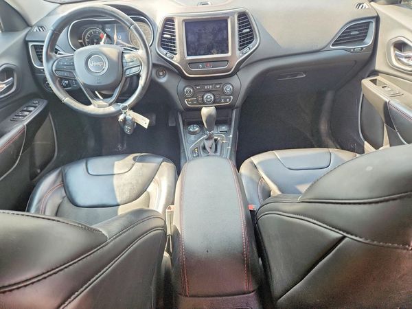 2019 JEEP CHEROKEE