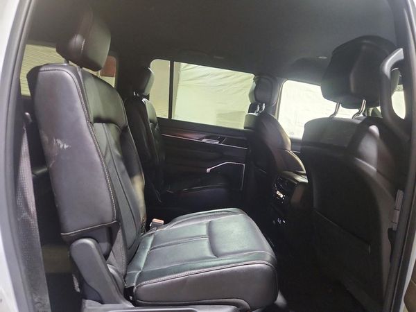 2024 JEEP WAGONEER L SERIES II 4X2
