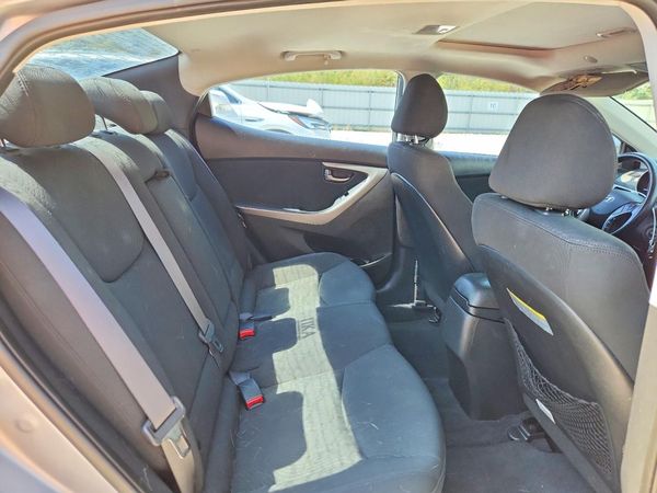 2015 HYUNDAI ELANTRA GLS(Middle)