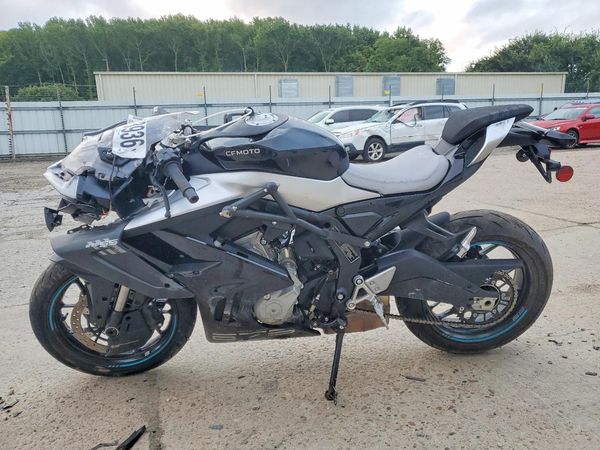2026 CF MOTO 675SS