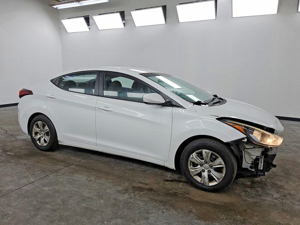 2016 HYUNDAI ELANTRA