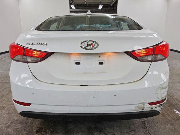 2016 HYUNDAI ELANTRA