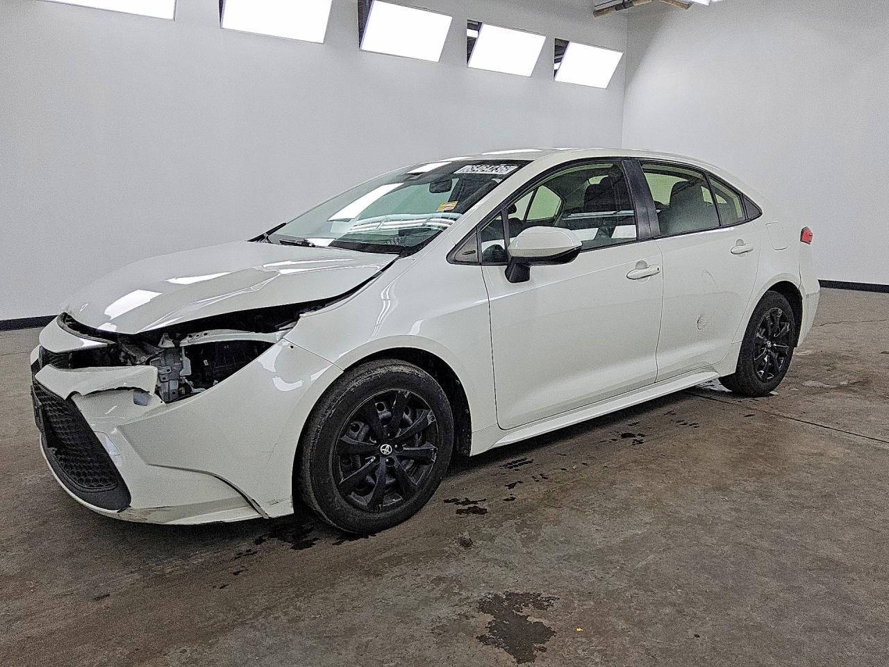 2020 TOYOTA COROLLA LE — Front 3/4