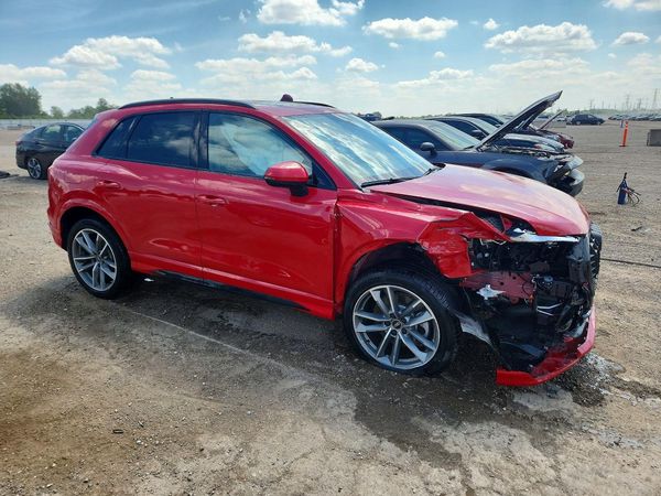 2024 AUDI Q3