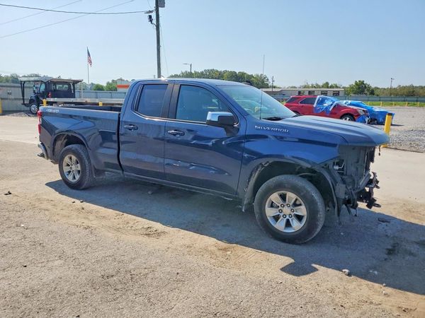 2020 CHEVROLET SILVERADO LT — Passenger 3/4