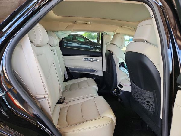 2024 GENESIS GV70