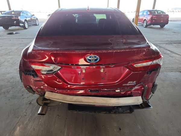 2019 TOYOTA CAMRY SOLA SE/XLE Hybrid