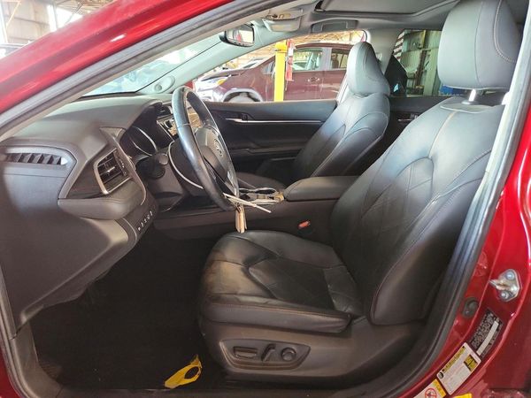 2019 TOYOTA CAMRY SOLA SE/XLE Hybrid