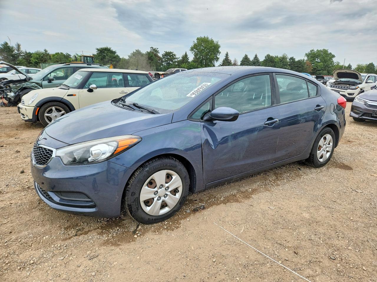 2016 KIA FORTE GL (Middle-Low Grade)