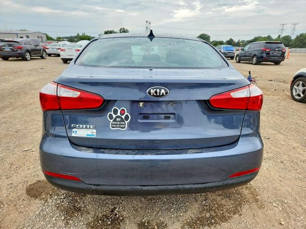 2016 KIA FORTE GL (Middle-Low Grade)