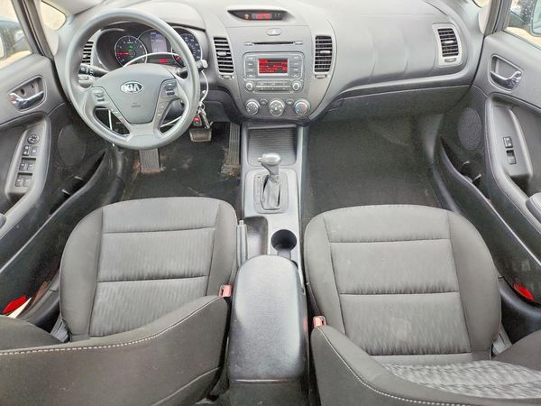 2016 KIA FORTE GL (Middle-Low Grade)