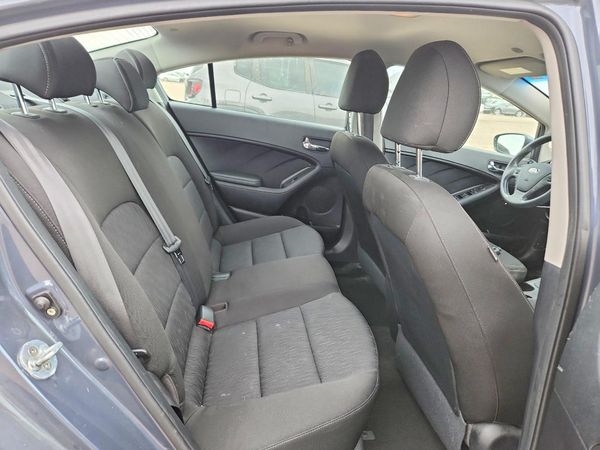 2016 KIA FORTE GL (Middle-Low Grade)