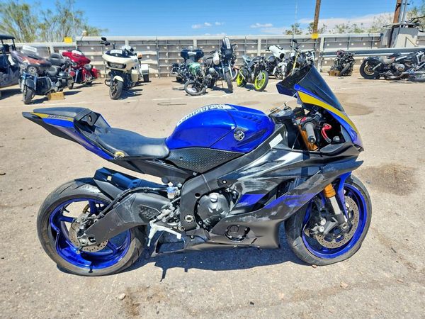 2019 YAMAHA YZF600