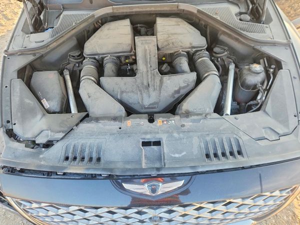 2022 GENESIS GV80 — Engine bay