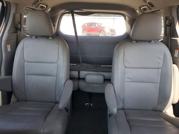 2017 TOYOTA SIENNA