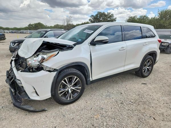 2019 TOYOTA HIGHLANDER LE