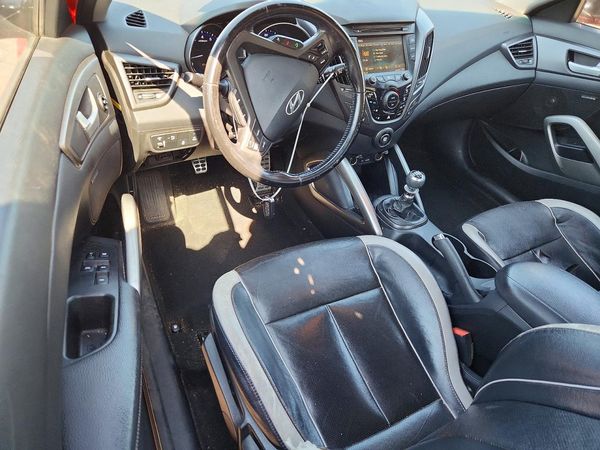 2015 HYUNDAI VELOSTER GLS(Middle)