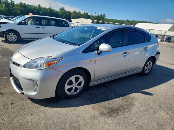 2014 TOYOTA PRIUS