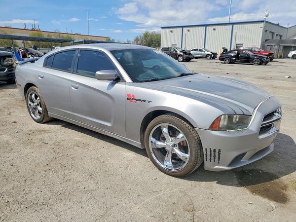2013 DODGE CHARGER