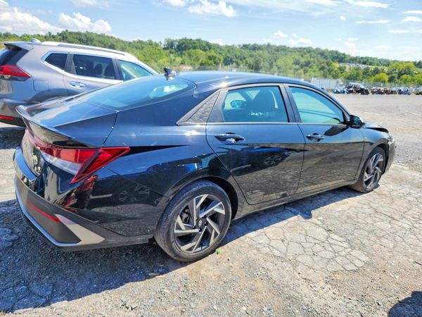 2025 HYUNDAI ELANTRA