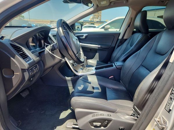 2016 VOLVO XC60 SV33 Premier