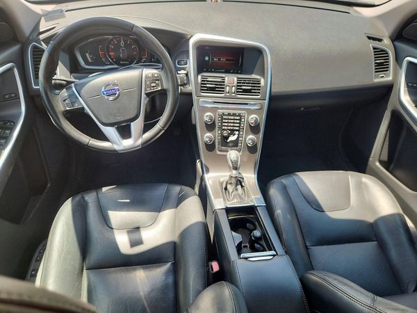 2016 VOLVO XC60 SV33 Premier