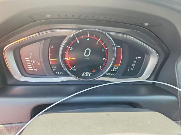 2016 VOLVO XC60 SV33 Premier